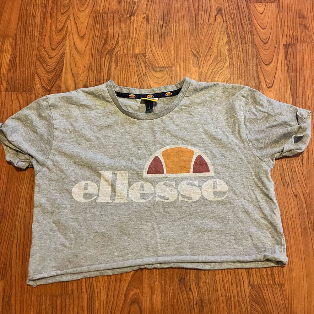 Ellesse crop t-shirt